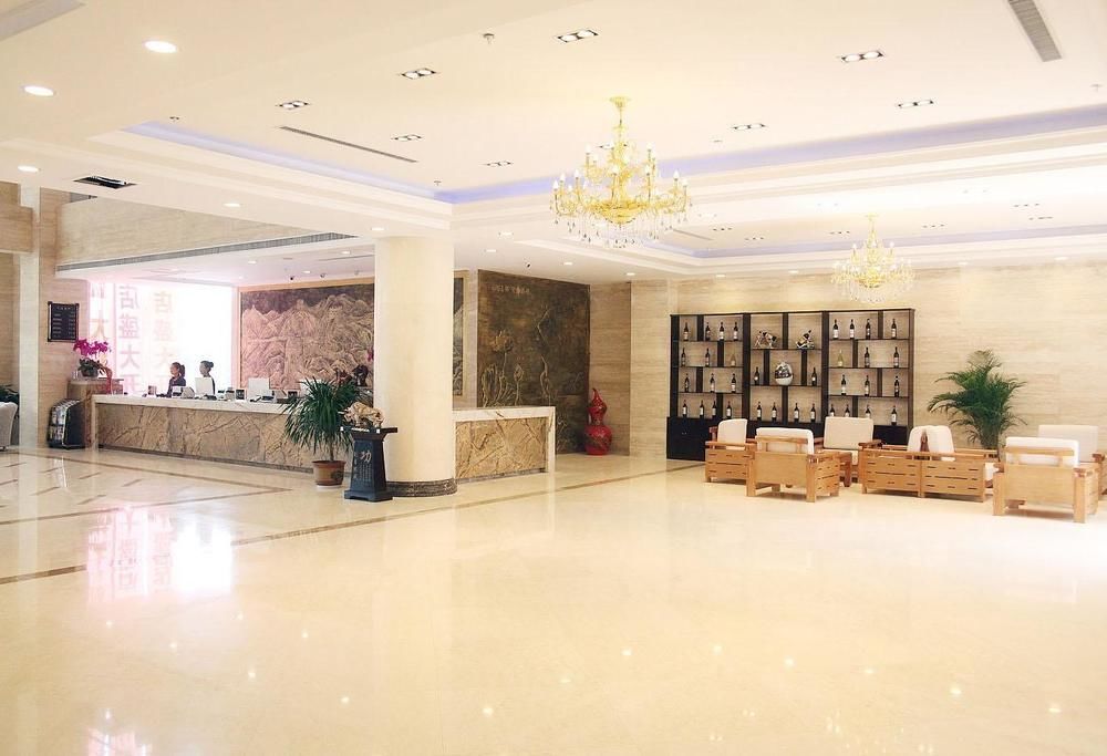 Weishi International Hotel Qing Zhou Eksteriør billede