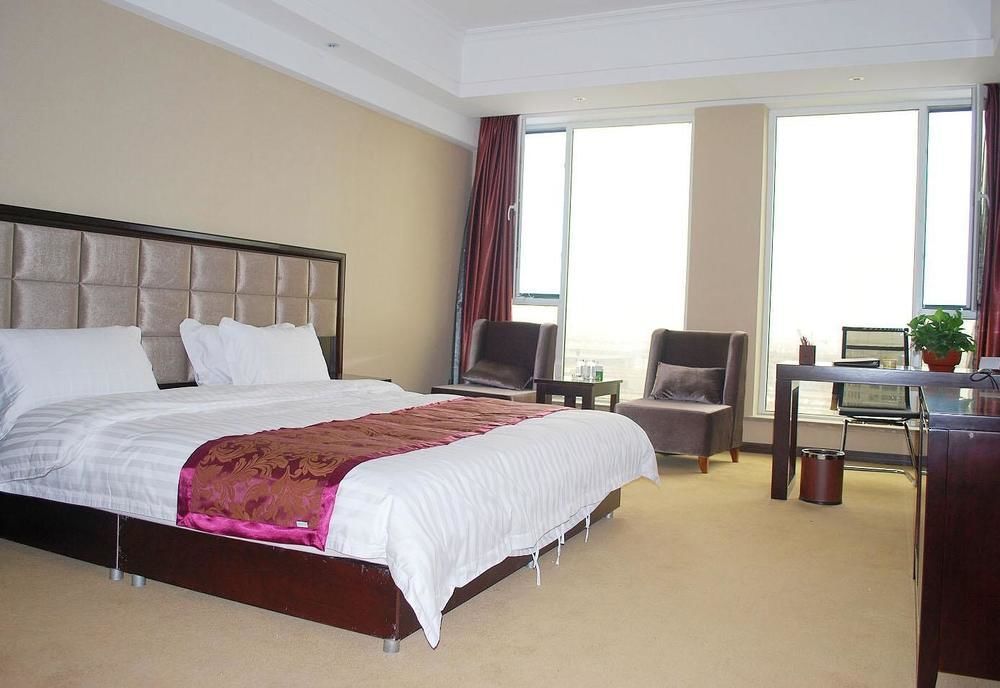 Weishi International Hotel Qing Zhou Eksteriør billede