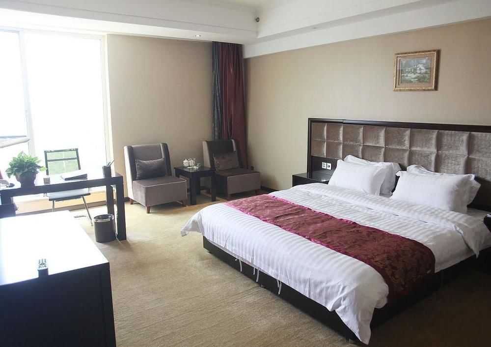 Weishi International Hotel Qing Zhou Eksteriør billede