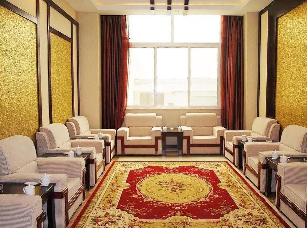 Weishi International Hotel Qing Zhou Eksteriør billede